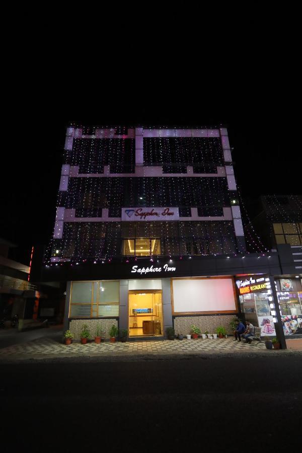 Sapphire Inn Nedumbassery Bagian luar foto